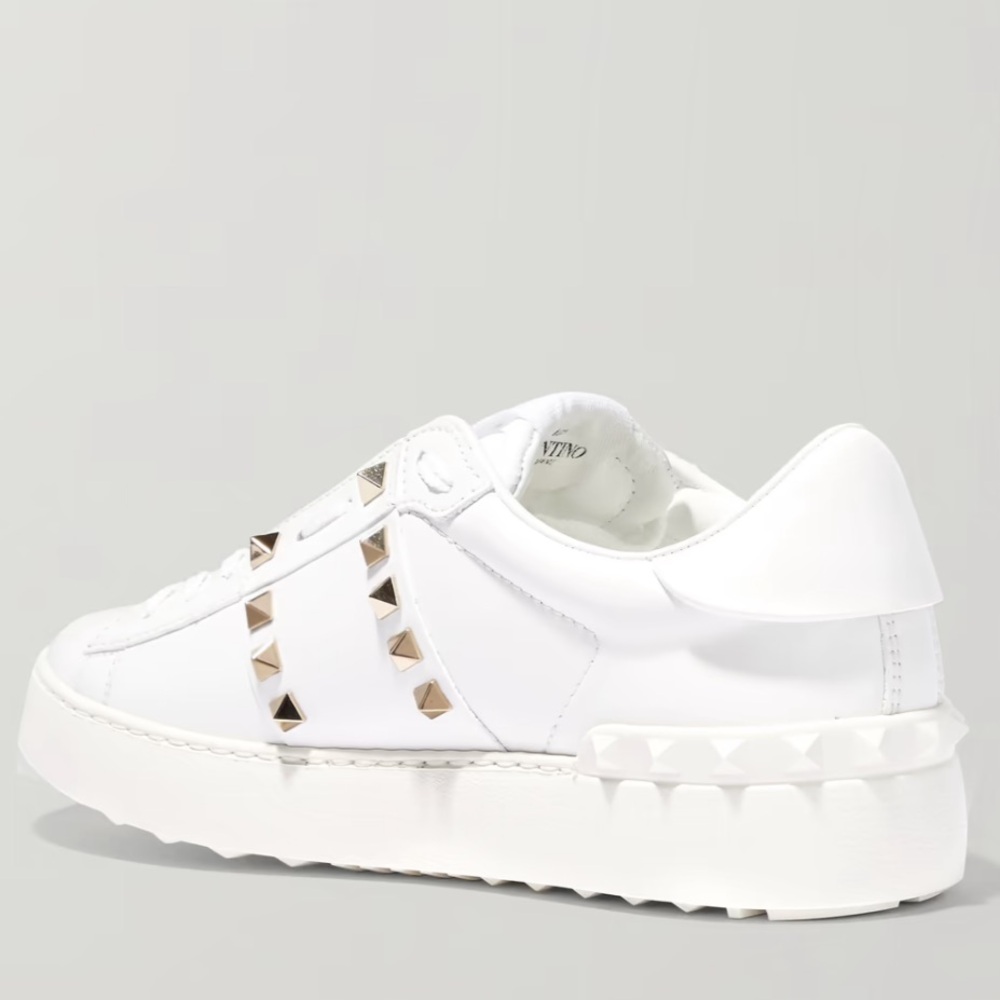 VALENTINO GARAVANI
Rockstud Untitled leather sneakers (Brand new)